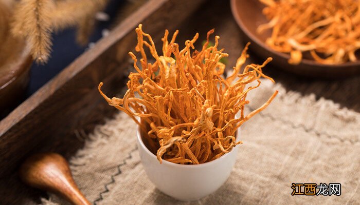 虫草花干用开水泡还是冷水泡 虫草花泡发多久