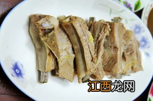 排骨有点臭味怎么去除？排骨要煮多久？