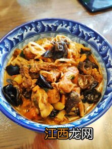 牛肉汤该放哪些调料？喝牛肉汤的有些什么注意事项？