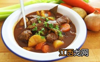 炖牛肉放什么料好吃？