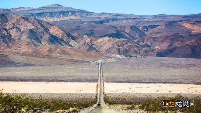 悲剧!男子汽油耗尽,下车求助不幸热死在死亡谷