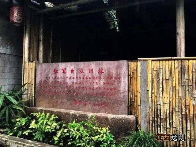 四川一座被遗弃的古镇，古色古香，游客：这么美被忽略可惜了