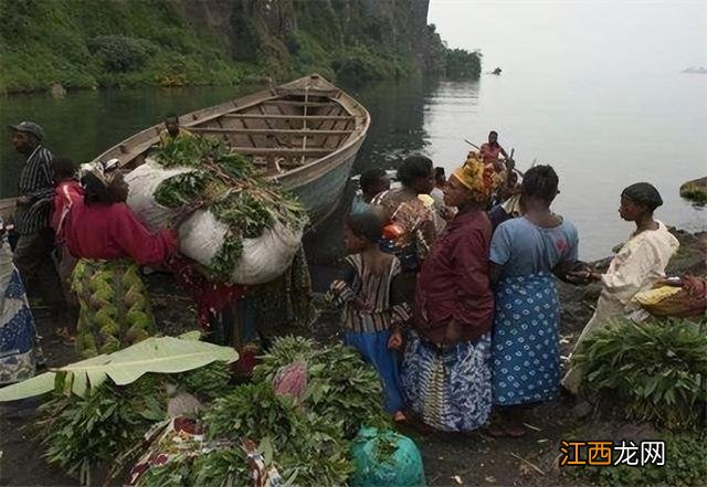 1986年非洲“杀人湖”，一夜夺走1700条人命，将水抽干揪出凶手