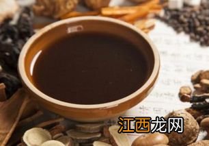 熬枇杷膏可以用铁锅熬吗-熬枇杷膏可以用铝锅吗