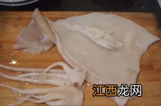 鱿鱼花刀切正面还是反面-鱿鱼花刀切哪面才会卷
