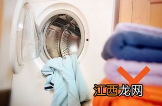 洗完衣服必须马上晾吗-衣服晾好多天需要重新洗吗