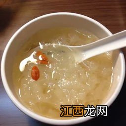 银耳怎么熬出胶更快-银耳汤为什么会出胶