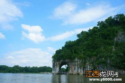 为什么都说桂林山水甲天下？它到底又有何神奇之处呢