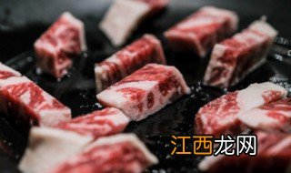 吃牛肉可以喝酸奶吗，吃牛肉可以喝酸奶吗小孩