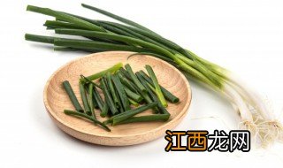 喝蜂蜜水后可以吃葱吗 喝蜂蜜水可以吃葱吗