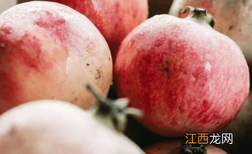 石榴肉有点裂纹是为什么-石榴裂开还能吃吗