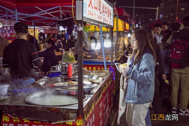 到底谁才是“睡得最晚”的城市？成都广州西双版纳，谁也不服谁！