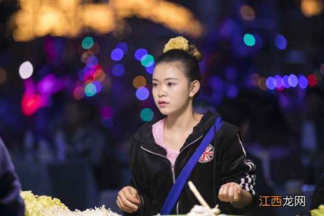 到底谁才是“睡得最晚”的城市？成都广州西双版纳，谁也不服谁！