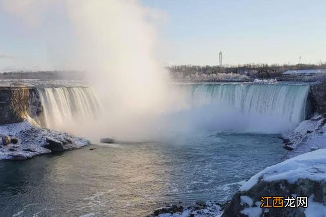 太美了!加拿大尼亚加拉大瀑布开始结冰了!罕见美景叹为观止