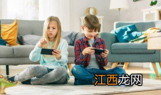 十六岁孩子玩手机上瘾 如何教育 15岁孩子玩手机上瘾怎么办