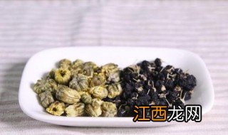 黑枸杞和菊花泡水的作用与功效 黑枸杞和菊花泡水的作用与功效是什么