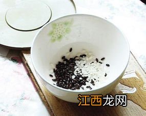 黑米淘米水为什么是紫色的-黑米怎么看是不是染色米