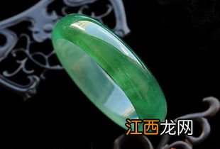 假翡翠手镯特征图片-翡翠手镯怎么造假的