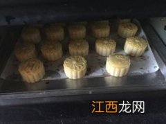 月饼回油可以直接把包装包起来回吗-月饼回油可以用袋子装吗