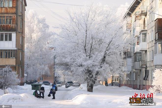 俄罗斯克麦罗沃成冰雪世界 鸟瞰图美如画