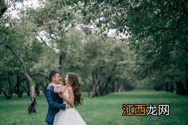 外省的室友结婚要不要去-大学室友结婚有必要去吗