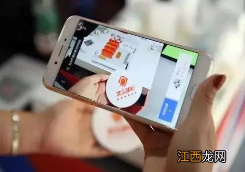 修手机没修好反而出现其它问题-手机放手机店维修会被换零件嘛