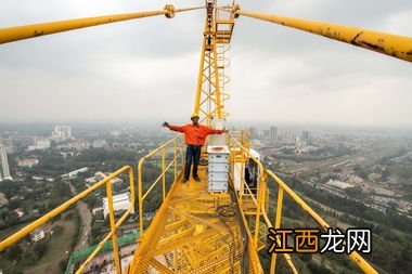 塔吊车的用途 塔吊车的分类