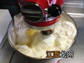 没有搅拌机淡奶油怎么打发 操作步骤