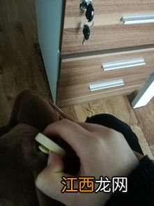 热水袋很鼓没有出气孔