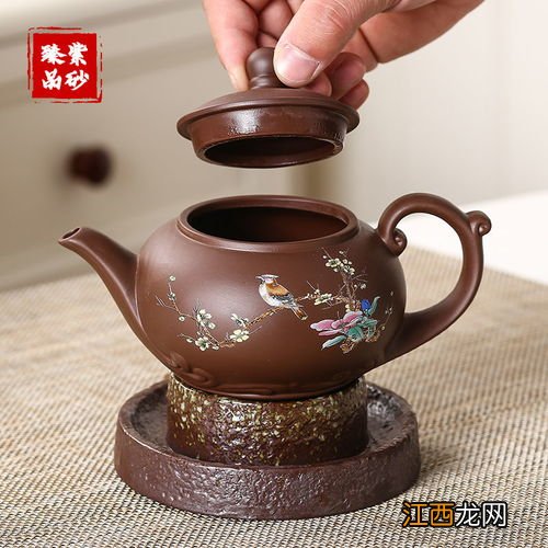 紫砂壶是陶器还是瓷器？紫砂壶适合的茶有哪些？