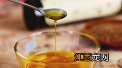 怎么区分亚麻籽油的好坏？亚麻籽油的榨取工艺有哪些？