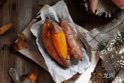 烤红薯要扎小孔有什么用 烤红薯要扎小孔就不爆炸了吗