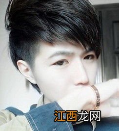 脸型偏瘦的男生适合什么发型 脸型偏瘦的男生适合发型推荐