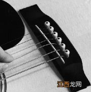 木吉他换弦方法 木吉他换弦步骤详解