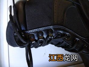 作战靴鞋带系法 这样系鞋带牢固又美观