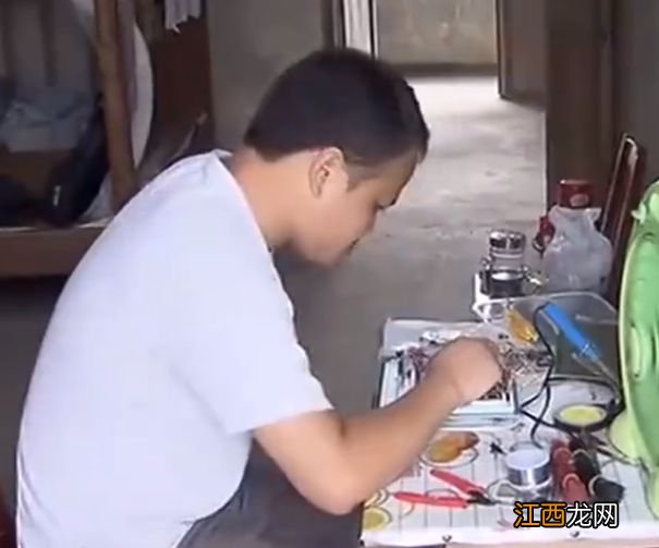 湖南男子654分成为高考状元,父母却强行把他送进精神病院