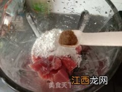 猪肉丸怎么做呀 做猪肉丸方法