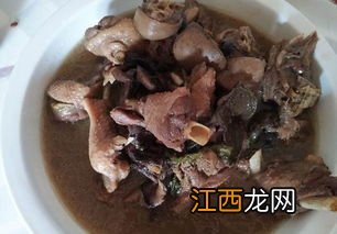 鹅肉炖什么蘑菇好吃吗