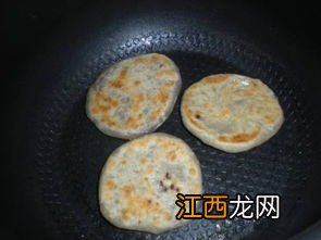 做肉馅饼用什么样的面比较好