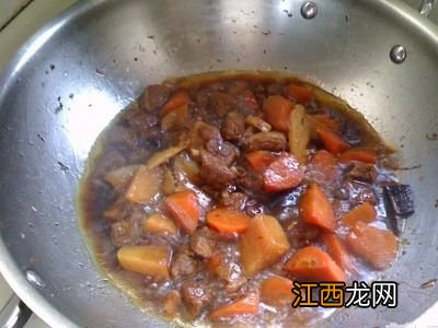 烧牛腩多久能炖烂