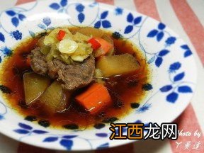 酸菜牛肉馅加什么