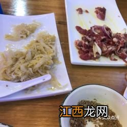 酸菜牛肉馅加什么