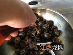 炒田螺配的香菜叫什么