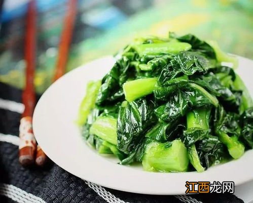 青菜怎么炒加水吗