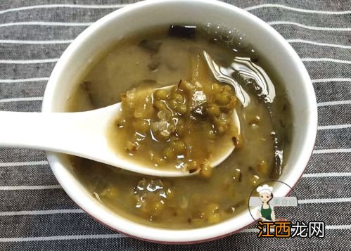 容易出汗多吃什么食物