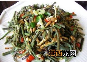 蕨菜加什么菜凉拌好吃