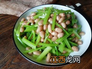 芹菜拌花生米怎么做好吃