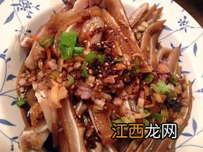 猪耳朵和什么一起拌
