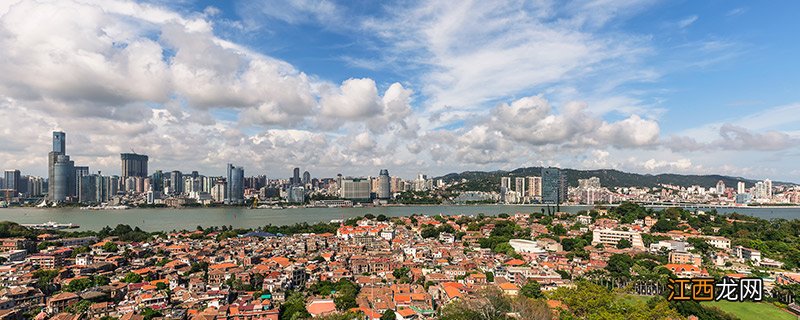 鼓浪屿在哪里个城市，鼓浪屿在哪里个城市动车在哪里下