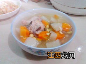 鸡翅和什么一起煮汤